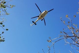 S vážným zraněním skončil cyklista na Frýdecko-Místecku, když při jízdě narazil do překážky - Novinky